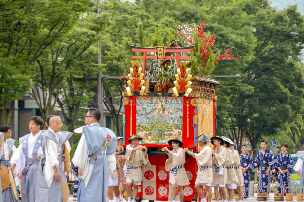 霰天神山・前祭20240006